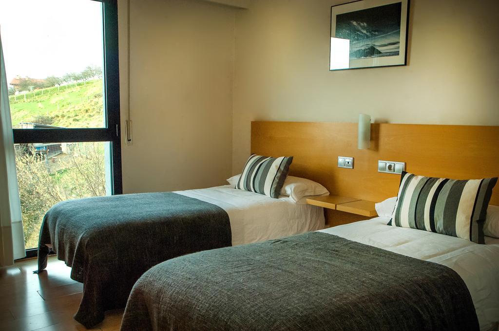 Hotel Txintxua Hernani Δωμάτιο φωτογραφία